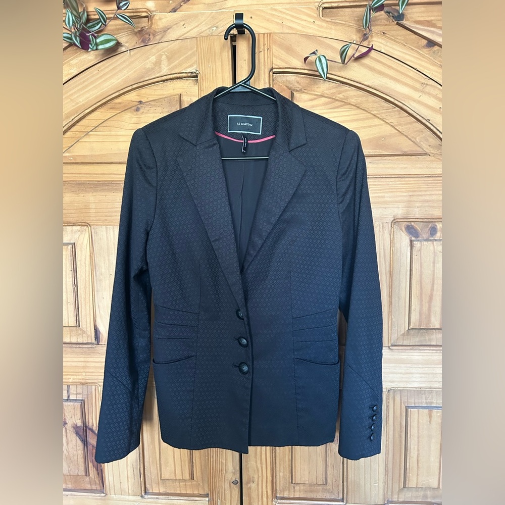 LE CHATEAU Blazer